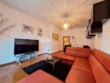 Foto Appartamento in via camillo benso conte di cavour, Centro di 115 m²