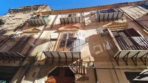 Foto Appartamento a Palermo Cassaro di 80 m² con 3 locali in vendita