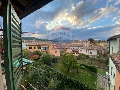 Foto Case semi ndipendenti in Vicolo Castrica, Fabriano Centro di 130 m²