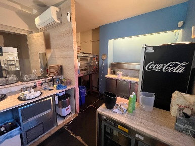 Foto Attività commerciale in Via Arnino, Pisa Marina di Pisa di 420 m²