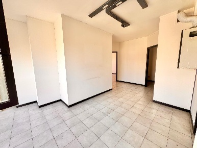 Foto Ufficio a Ponsacco Centro di 86 m² con 3 locali in affitto