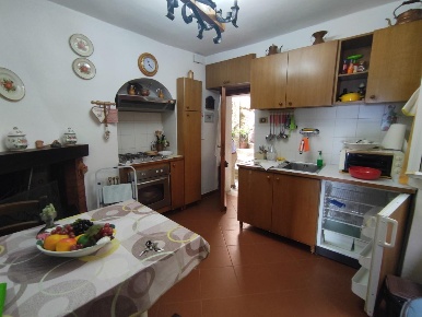 Foto Appartamento a Follo Tivegna di 55 m² con 4 locali in vendita