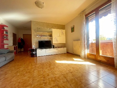 Foto Appartamento a Poggibonsi Centro di 92 m² con 4 locali in vendita