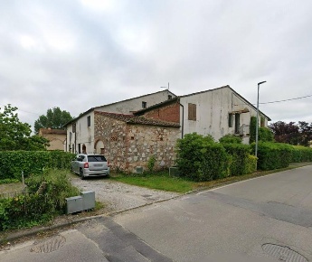 Foto Magazzino a San Giuliano Terme Colignola, Campo di 100 m² con 3 locali