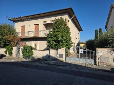 Foto Appartamento in -, San Miniato di 160 m² con 7 locali in vendita