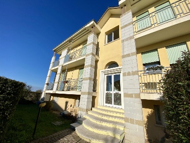 Foto Appartamento in Via ROMA SNC, Urbana Centro di 65 m² con 3 locali