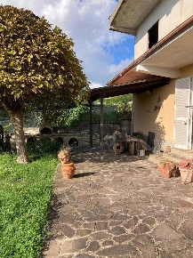 Foto Villa bifamiliare in Arno, Rocca Priora Colle Di Fuori di 150 m²