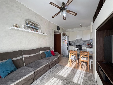 Foto Appartamento in Via Casati 27, Magenta Centro di 100 m² con 4 locali