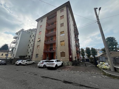 Foto Box in Via LEONARDO DA VINCI 12, Abbiategrasso di 13 m² in vendita