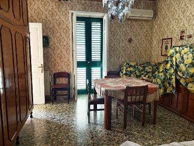 Foto Appartamento in Via Della Pace 15, Messina Provinciale di 108 m²