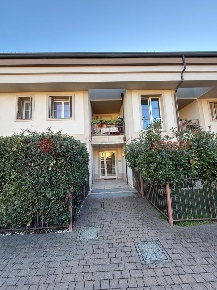 Foto Appartamento in Via RESEGONE 2, Parabiago Centro di 40 m² con 1 locali