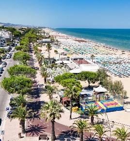 Foto Attico in Via Lungomare Sirena snc, Tortoreto Tortoreto Lido di 100 m²