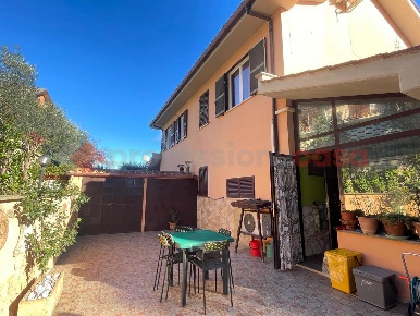 Foto Villa a schiera in Via delle pianelle 20, Ciciliano di 100 m²
