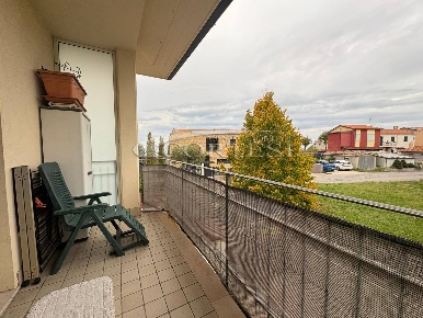 Foto Appartamento a San Costanzo di 87 m² con 6 locali in vendita