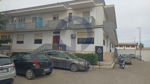 Foto Capannone industriale in Via Ruvo, Bisceglie di 550 m² con 10 locali