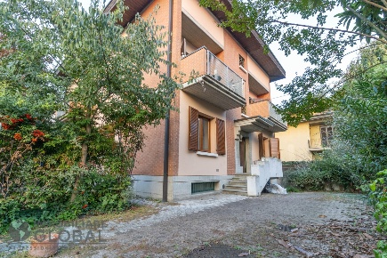 Foto Appartamento a Reggio nell'Emilia Carrozzone di 183 m² con 4 locali