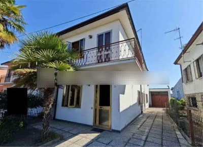 Foto Appartamento in Via XXVIII Aprile, Solesino Centro di 142 m²