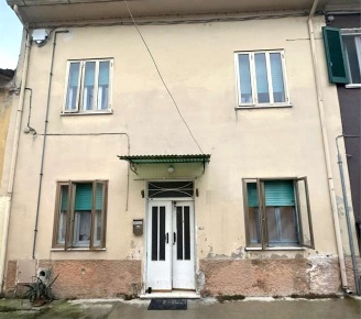 Foto Appartamento in Piazza Garibaldi, Roverbella Centro di 174 m²