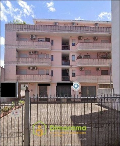 Foto Ufficio in Via XX Settembre n.7, Iglesias Centro di 45 m² con 2 locali