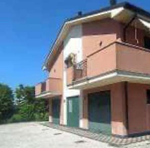 Foto Appartamento in Vicolo A. Gaspare, Sant'Elena di 98 m² con 4 locali