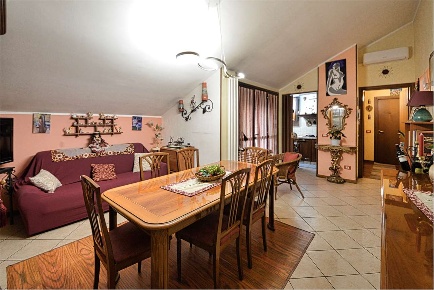 Foto Appartamento in via Raffaello 609/a, Cislago di 80 m² con 3 locali