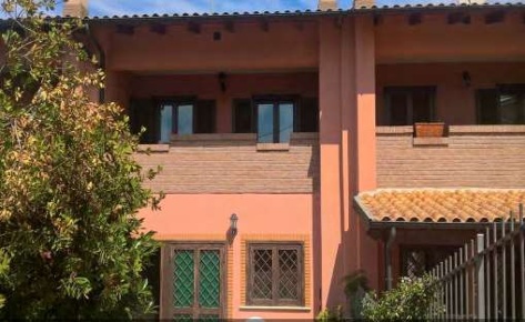 Foto Villa a schiera in Via Michelangelo Buonarroti 34, Guidonia Montecelio