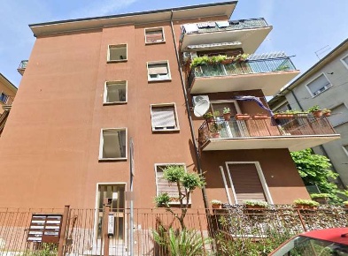Foto Appartamento in Via Lazise, Verona Zona Fiera di 73 m² con 5 locali