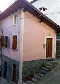 Foto Appartamento in Via Poncetta  snc, Mantello Centro di 88 m² in vendita