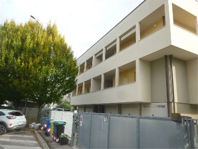 Foto Appartamento in via Montanari, Meldola Centro di 90 m² con 4 locali