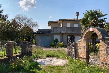 Foto Villa bifamiliare in Via Canove, Correzzola Treponti di 129 m²