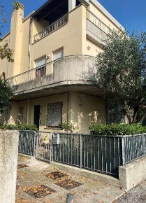 Foto Appartamento in Via Solferino, Pesaro Villa San Martino di 98 m²