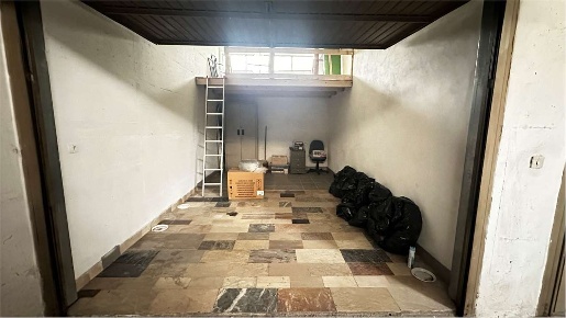 Foto Box in VIA CLARINA 150, Trento San Bartolomeo di 23 m² con 1 locali