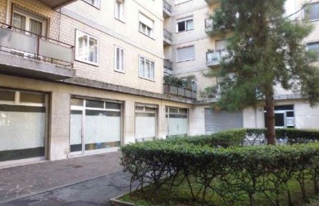 Foto Negozio in Via genova 24, Venezia Mestre di 90 m² con 2 locali