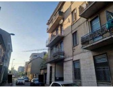 Foto Appartamento in Via tripoli 38, Desio di 109 m² con 6 locali
