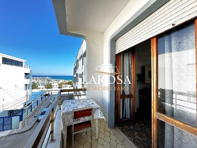 Foto Appartamento a Melendugno San Foca di 74 m² con 5 locali in vendita