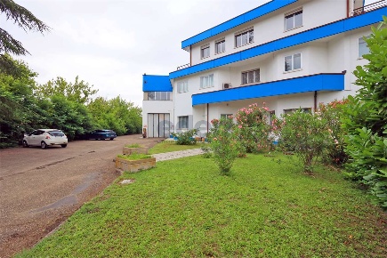 Foto Ufficio in Via Vittorio Bottego 49, Modena Cognento di 550 m²