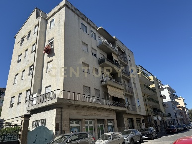 Foto Appartamento a Grosseto Stazione - Via Roma di 105 m² con 4 locali