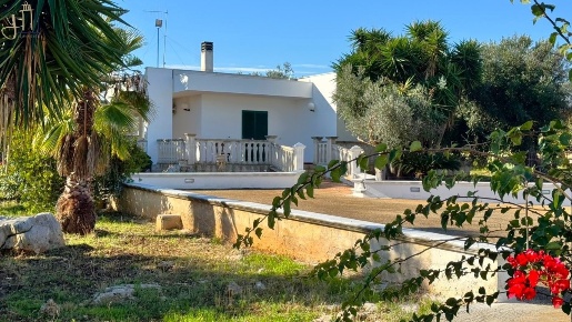 Foto Villa unifamiliare in Via Roma 262, Polignano a Mare di 60 m²