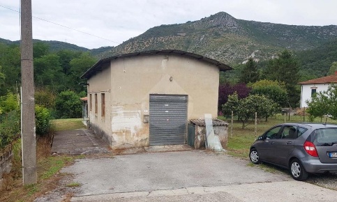 Foto Laboratorio in Via dei Tabarracci, Lucca Santa Maria del Giudice