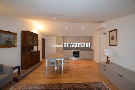 Foto Mansarde in Via Matteotti  25, Arona Centro di 55 m² con 2 locali