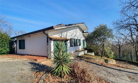 Foto Rustico a Teolo di 180 m² con 5 locali in vendita
