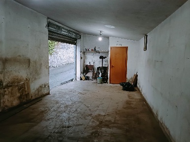 Foto Magazzino in TOMMASO SAN SEVERINO, Baronissi Centro di 45 m²