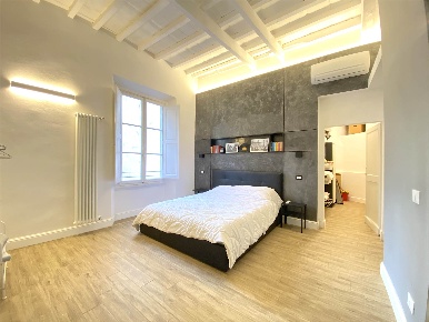 Foto Appartamento in Via Faenza 10, Firenze Duomo di 95 m² con 4 locali