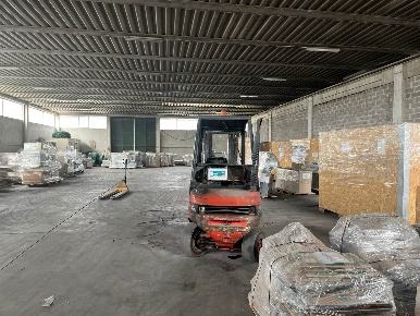 Foto Capannone industriale in Strada di Sabbione 30, Terni di 800 m²