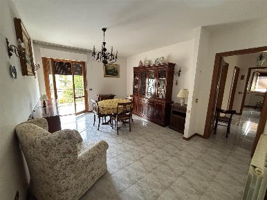 Foto Appartamento in VIA ENRICO MATTEI 3, Castelraimondo Centro di 98 m²