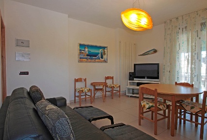 Foto Appartamento a Follonica Area Rurale, Poggio Tre Cancelli di 82 m²