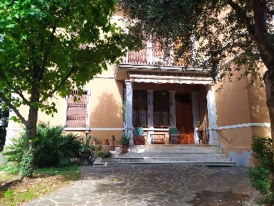Foto Casa indipendente a Brescia Via Veneto - Borgo Trento di 235 m²