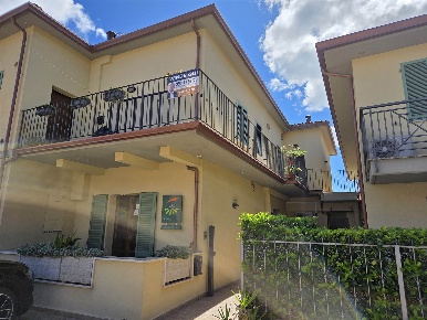 Foto Appartamento in Via Giovanni Da Pian Del Carpine 1, Assisi di 71 m²