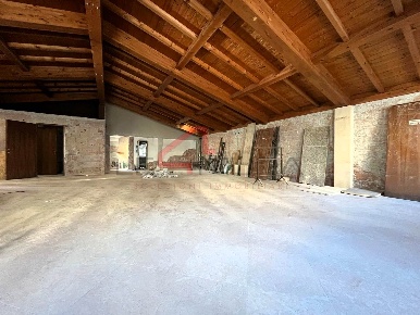 Foto Attività commerciale a Nogara Centro di 120 m² con 1 locali in affitto