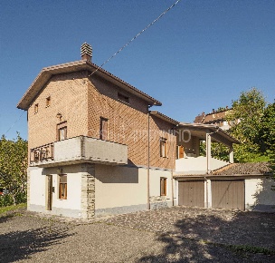 Foto Appartamento a Palagano Centro di 114 m² con 5 locali in vendita